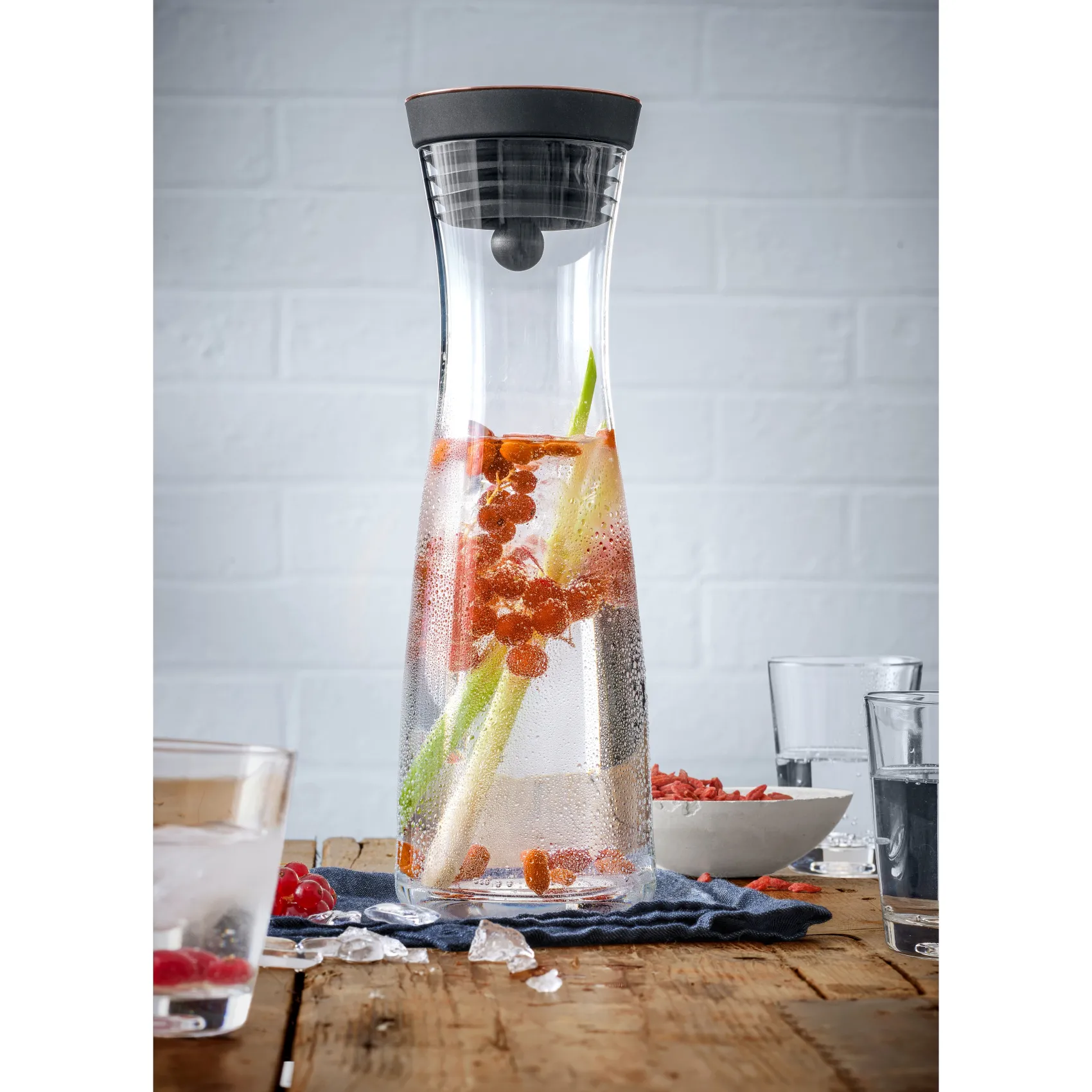 WMF Karaffen & Dekanter|Basic Wasserkaraffe, 1 l, Kupfer