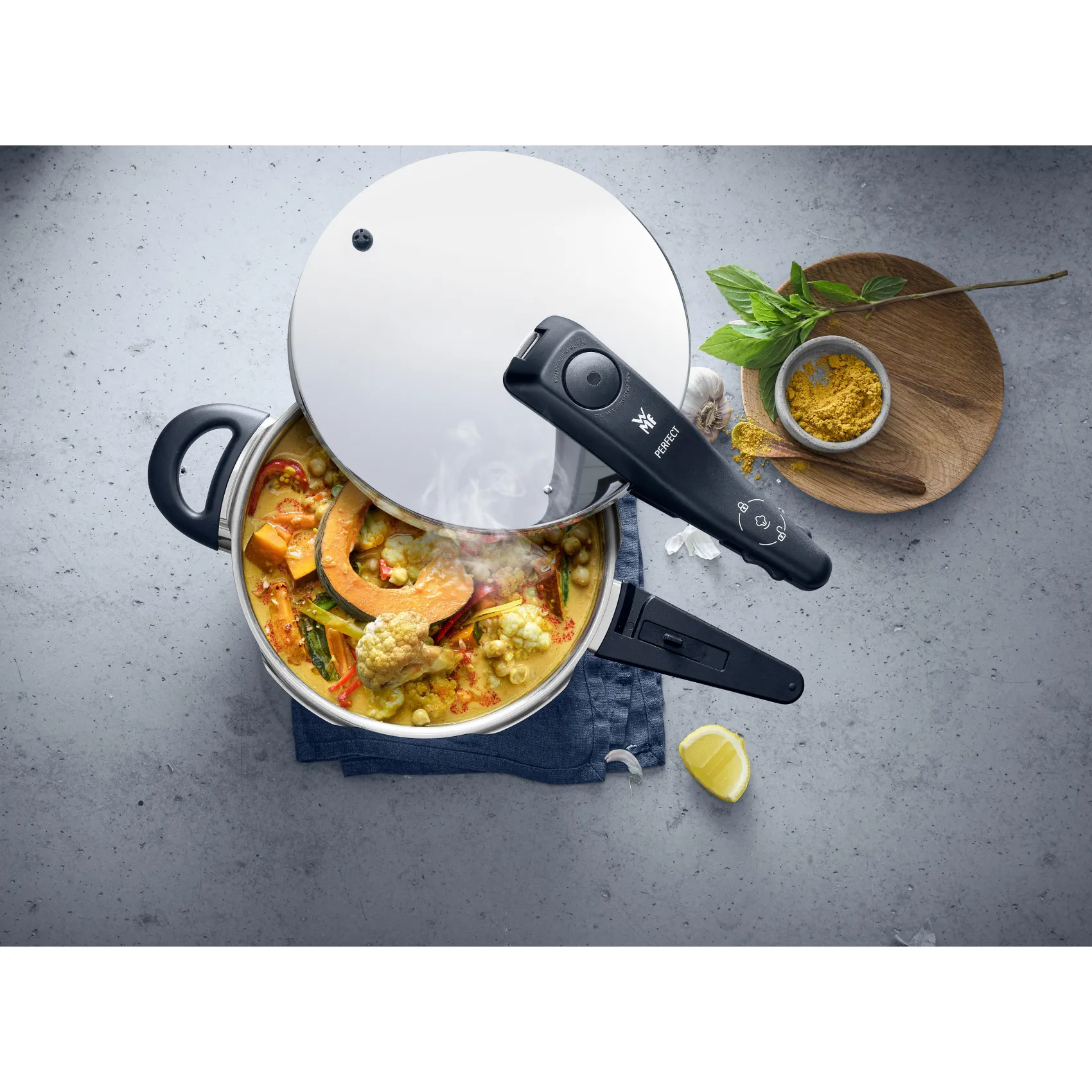 WMF Schnellkochtöpfe|Fusiontec Perfect Schnellkochtopf, 22 cm, 6,5 l Red